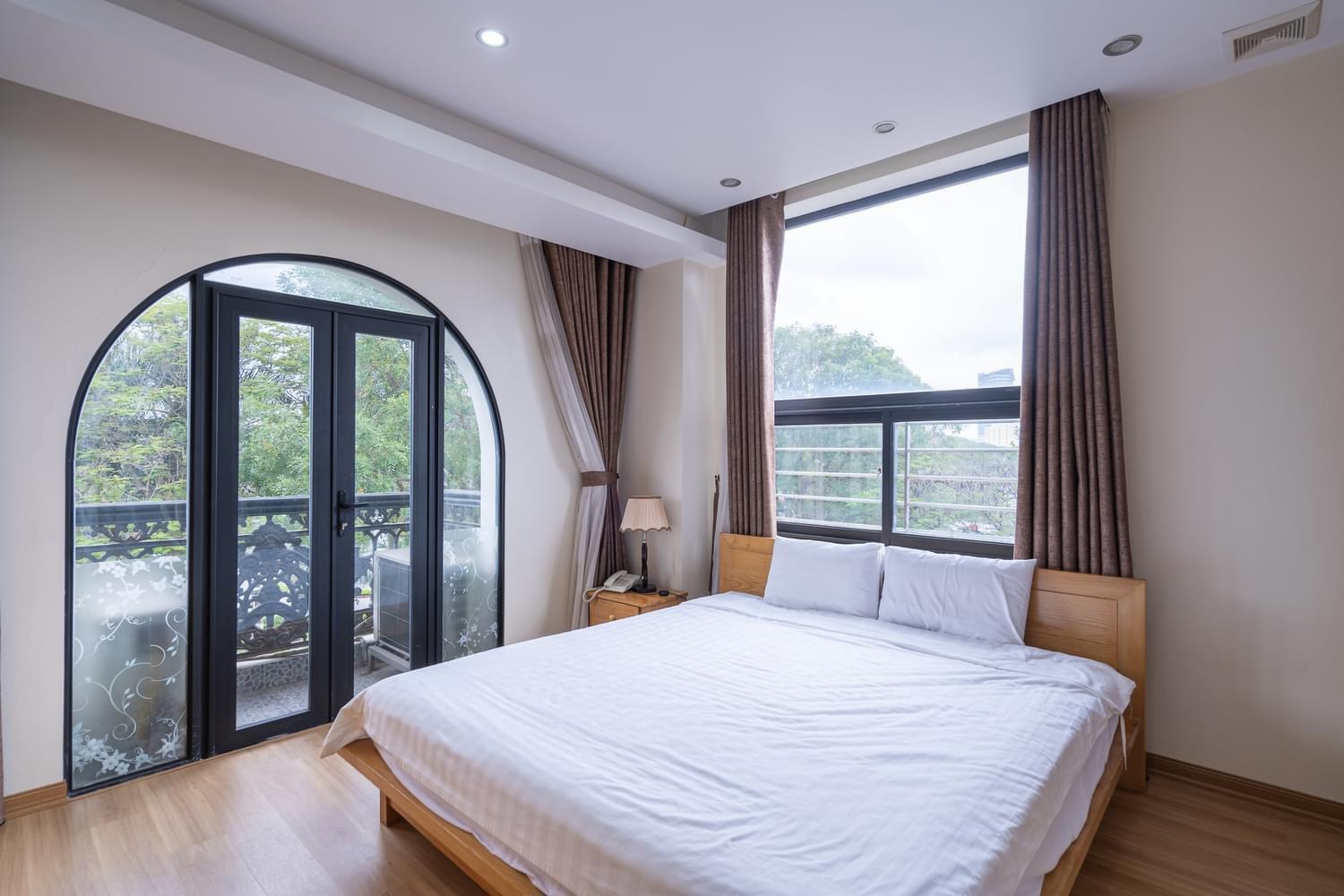 Cindy Hotel & Apartments - Khach San Can Ho O Trung Tam Tp Хайфонг Екстериор снимка